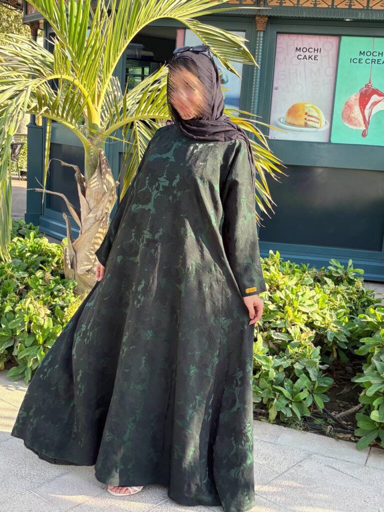 عباية double flared (نسخة)